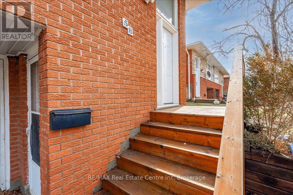 58 Conroy Crescent, Guelph, Ontario  N1G 2V6 - Photo 3 - X12060050
