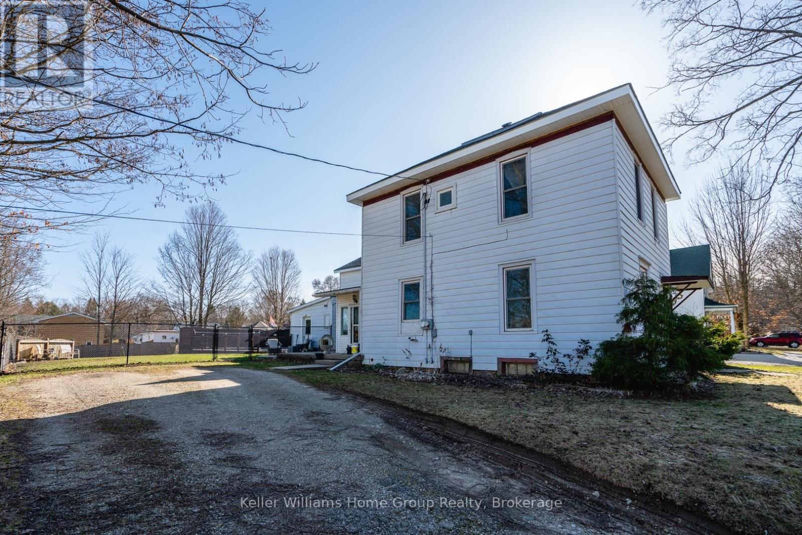 201 Joseph Street, Brockton, Ontario  N0G 2V0 - Photo 30 - X12060577