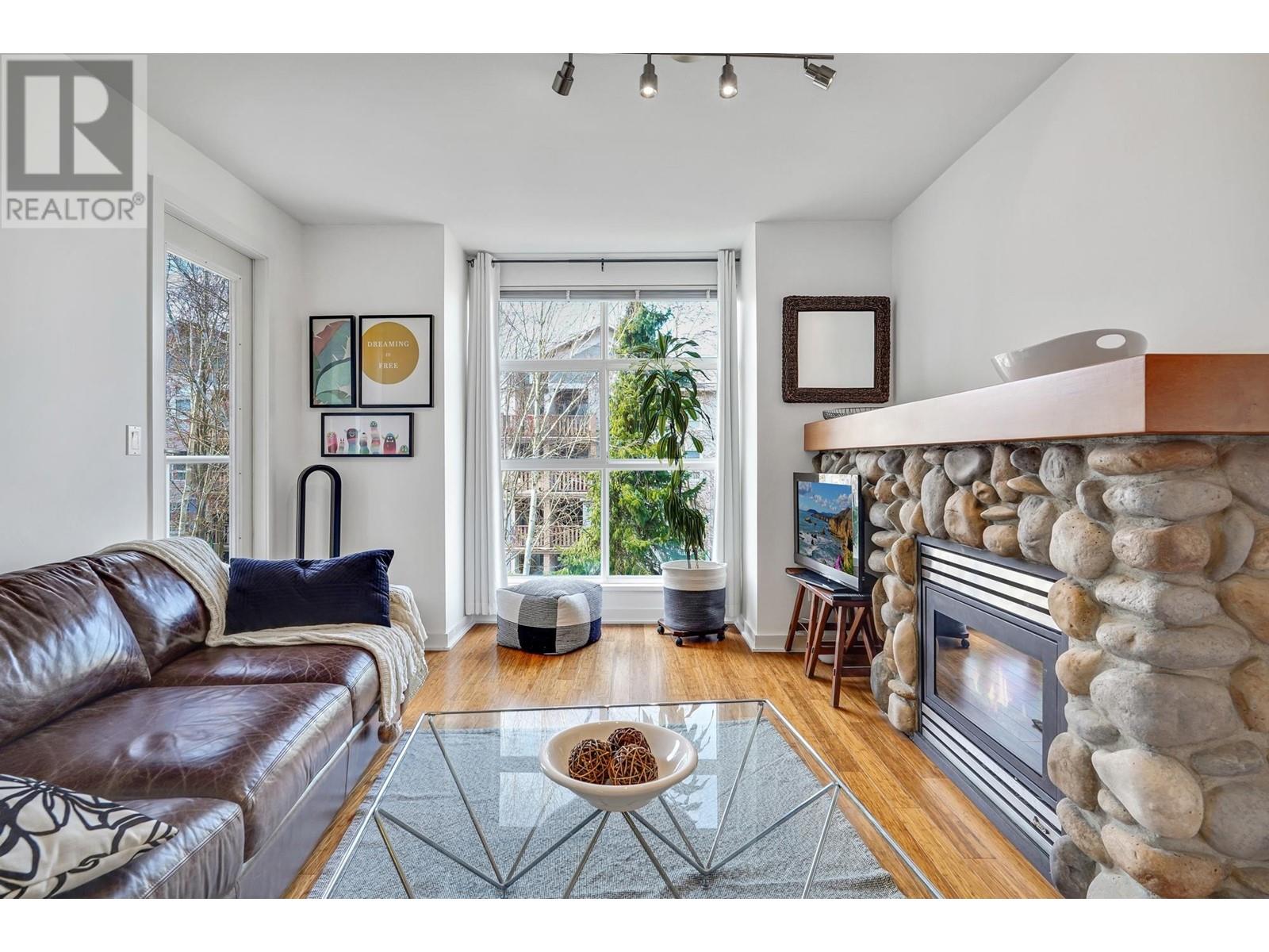 338 5700 Andrews Road, Richmond, British Columbia  V7E 6N7 - Photo 2 - R2985321
