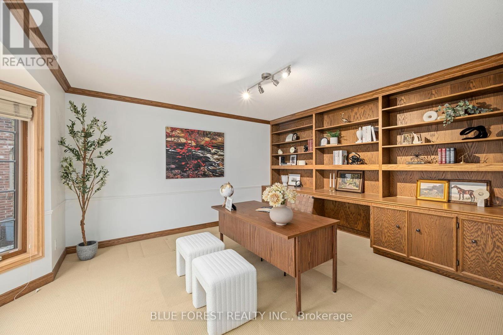 Photo 6 of 48 for 35 Thirlmere Road
