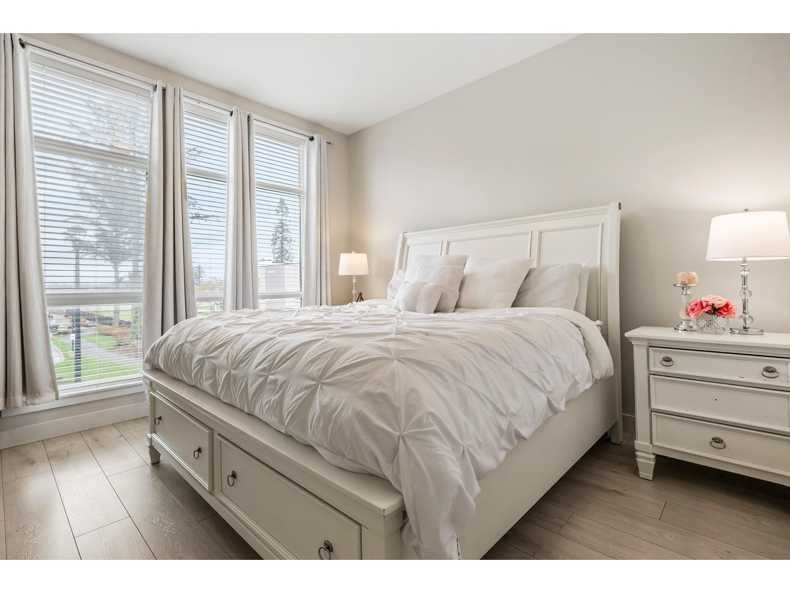 Property at 128 46150 THOMAS ROAD image 4
