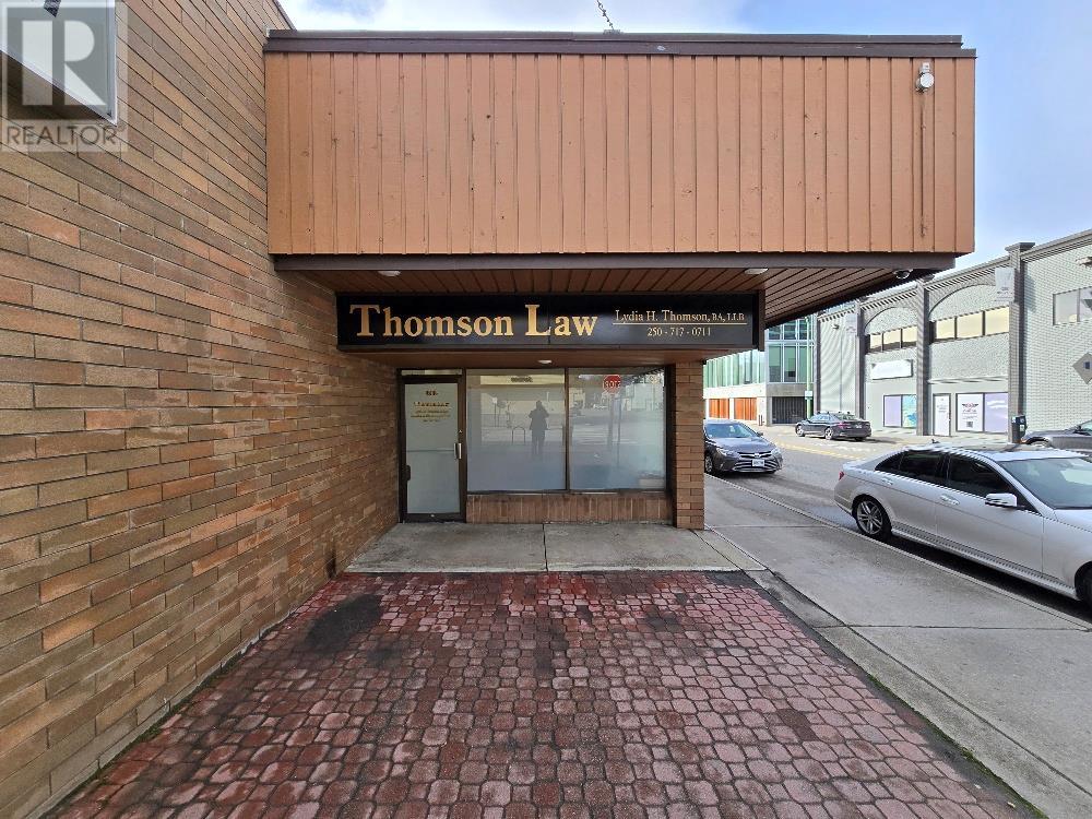 1603 Bertram Street, Kelowna, British Columbia