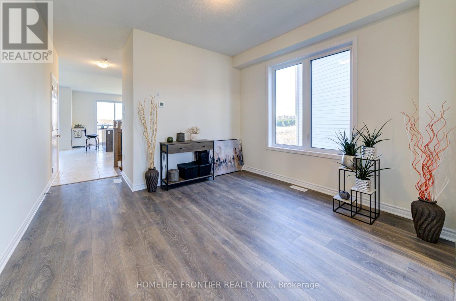 Property at 10 SHAPIRA AVENUE image 4