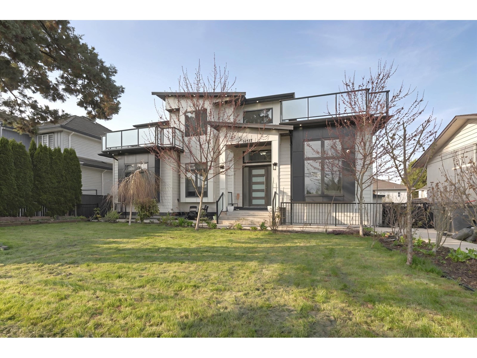 Property at 14517 72 AVENUE image 1