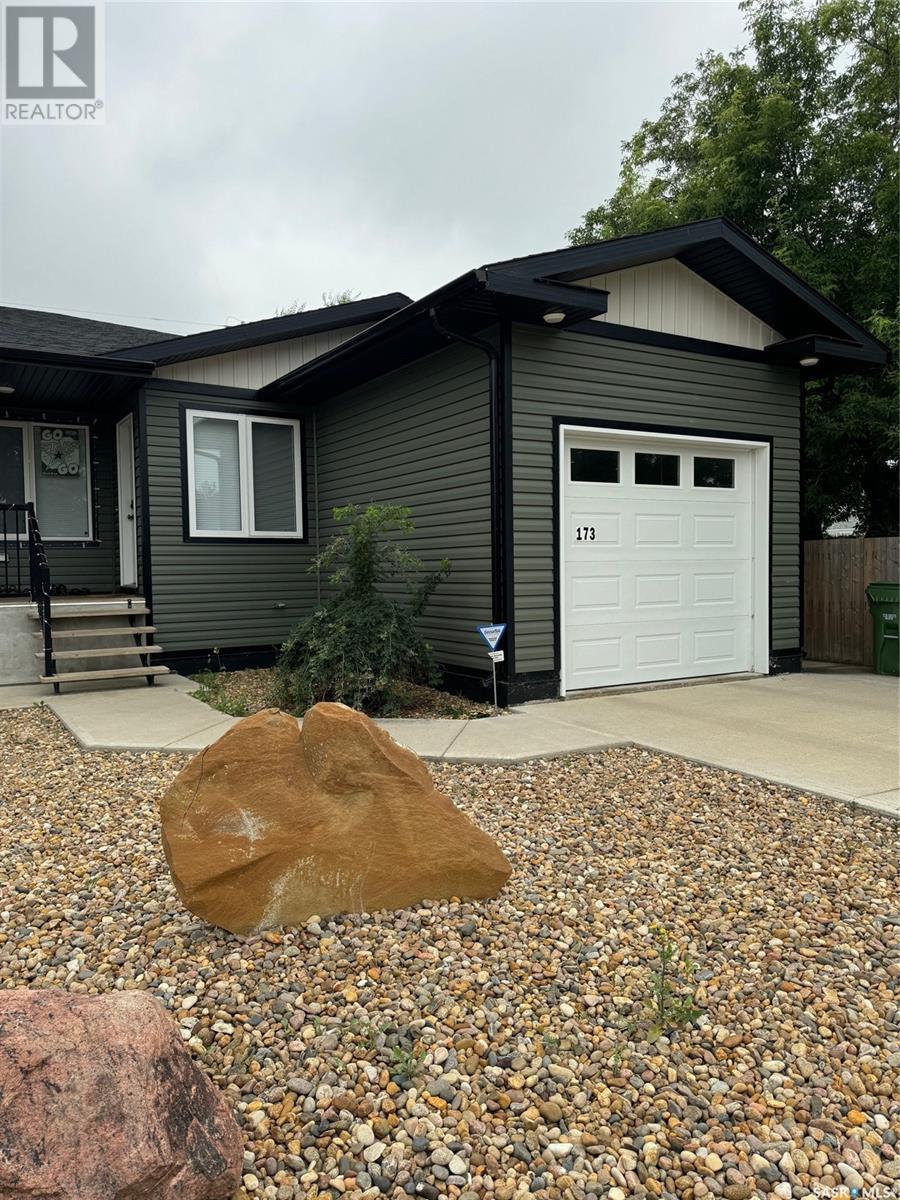 Property at 173 26th STREET image 3