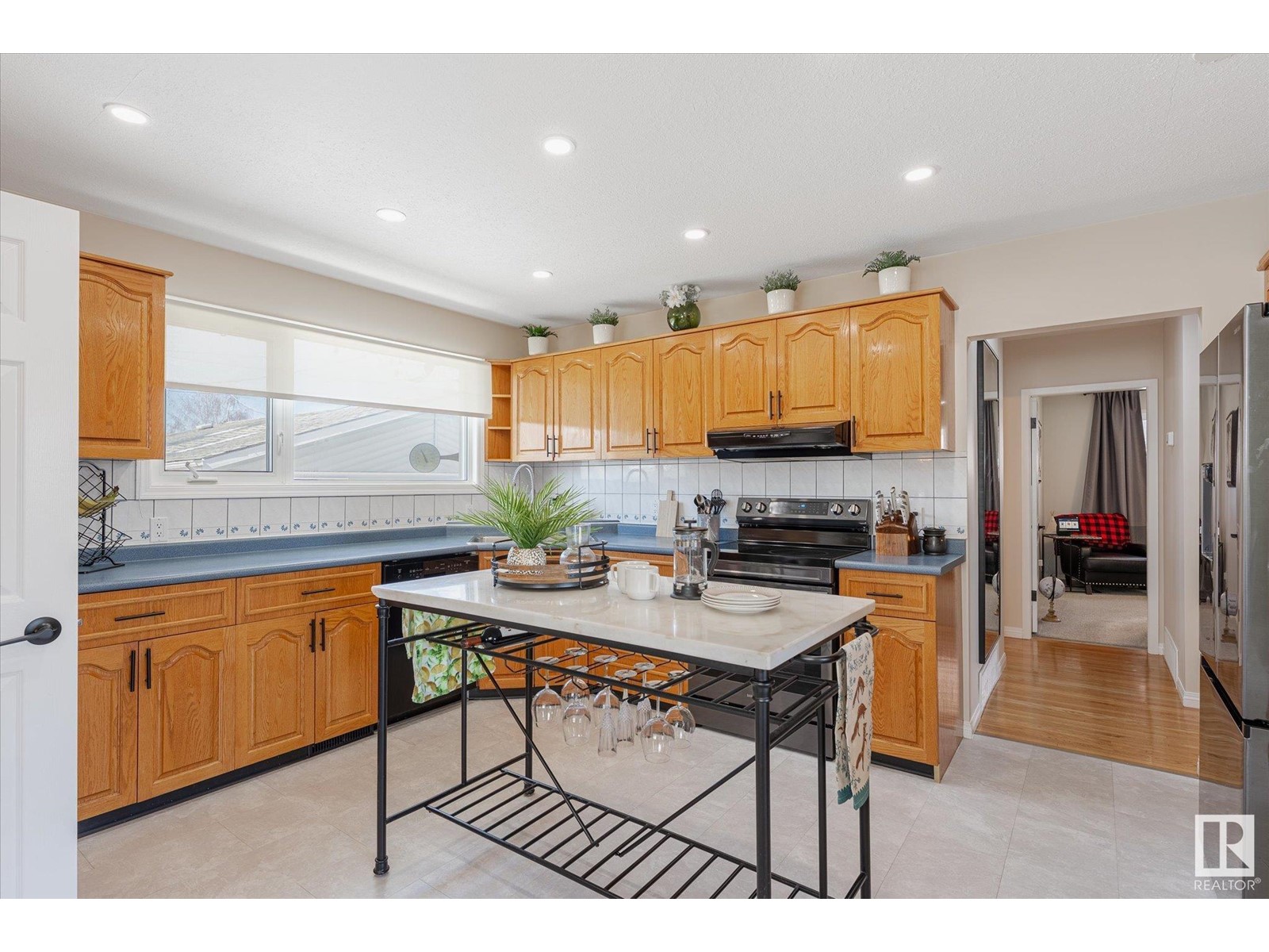 Property at 8416 56 ST NW image 5