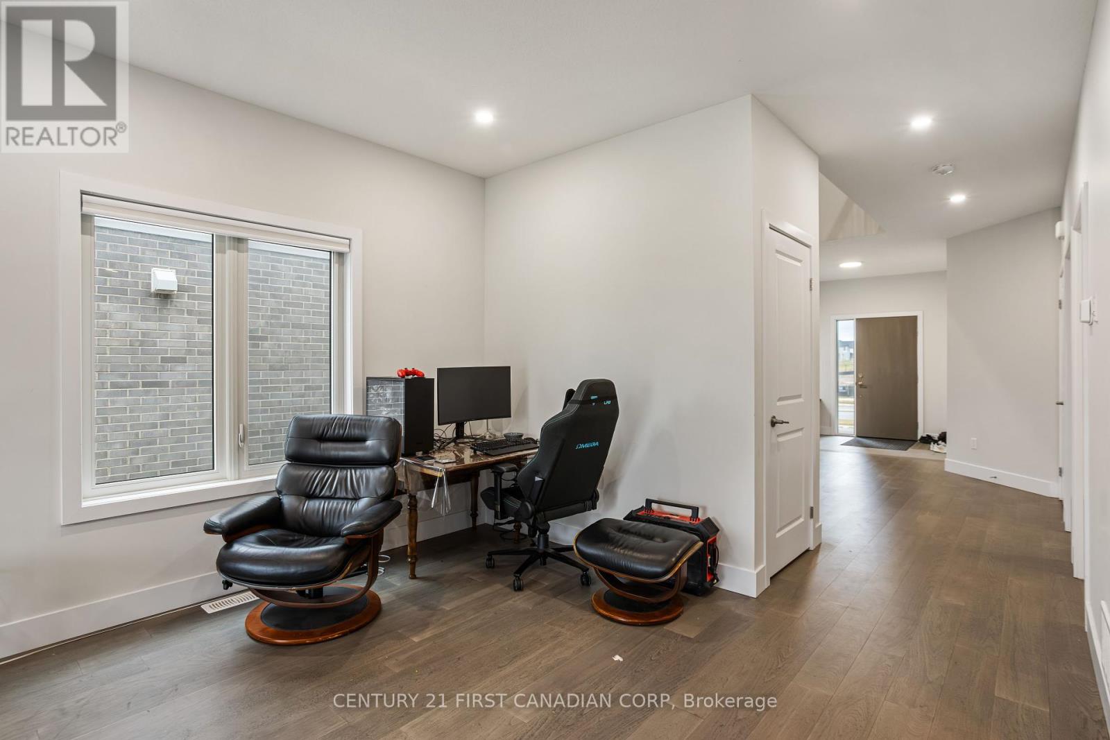 Photo 11 of 35 for 215 Roy Mcdonald Drive N