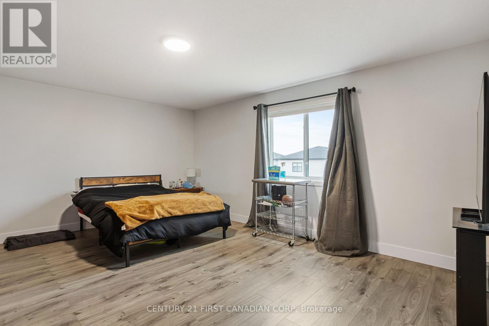 Photo 24 of 35 for 215 Roy Mcdonald Drive N
