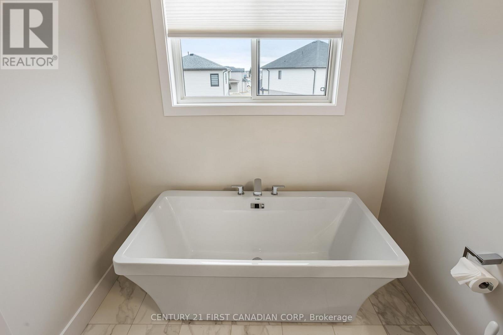Photo 28 of 35 for 215 Roy Mcdonald Drive N