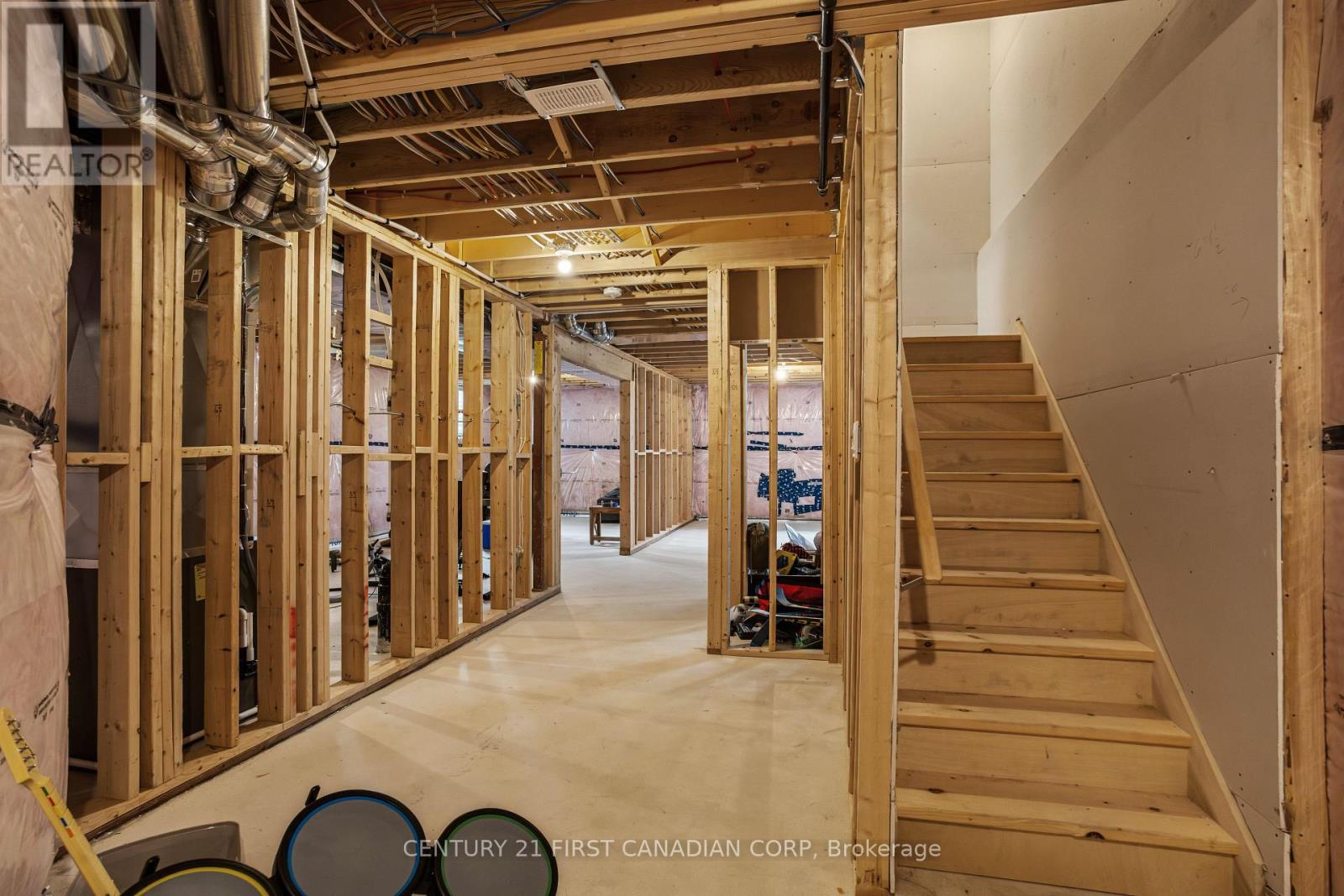Photo 30 of 35 for 215 Roy Mcdonald Drive N