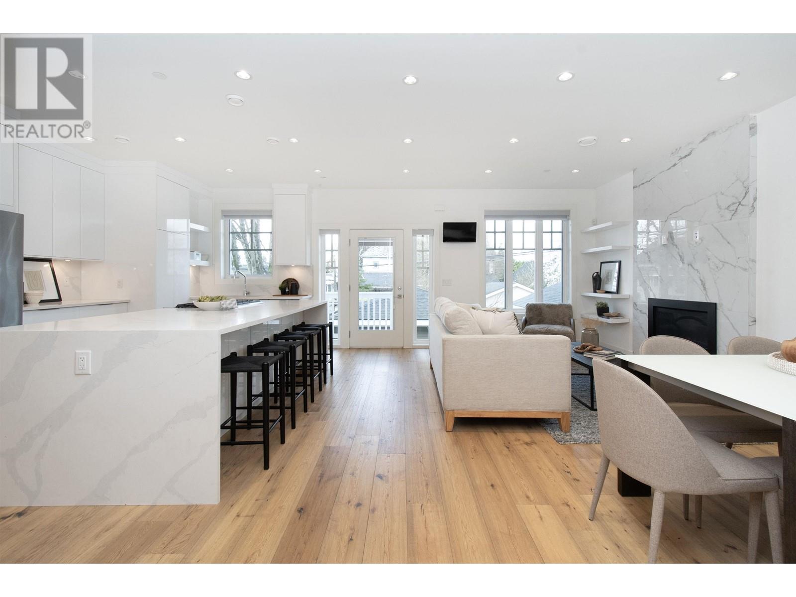 849 E 13th Avenue, Vancouver, British Columbia  V5T 2L4 - Photo 8 - R2985973