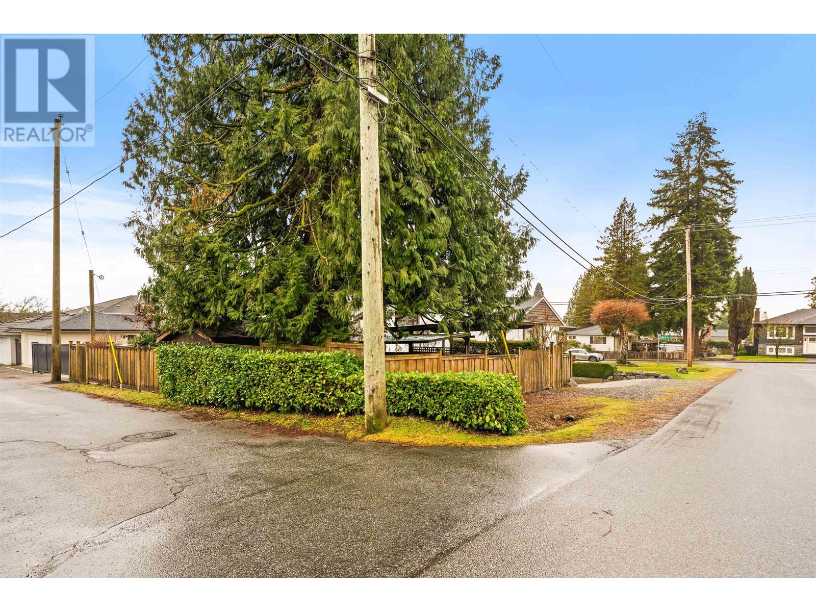 1904 Cliff Avenue, Burnaby, British Columbia  V5A 2K8 - Photo 32 - R2985982