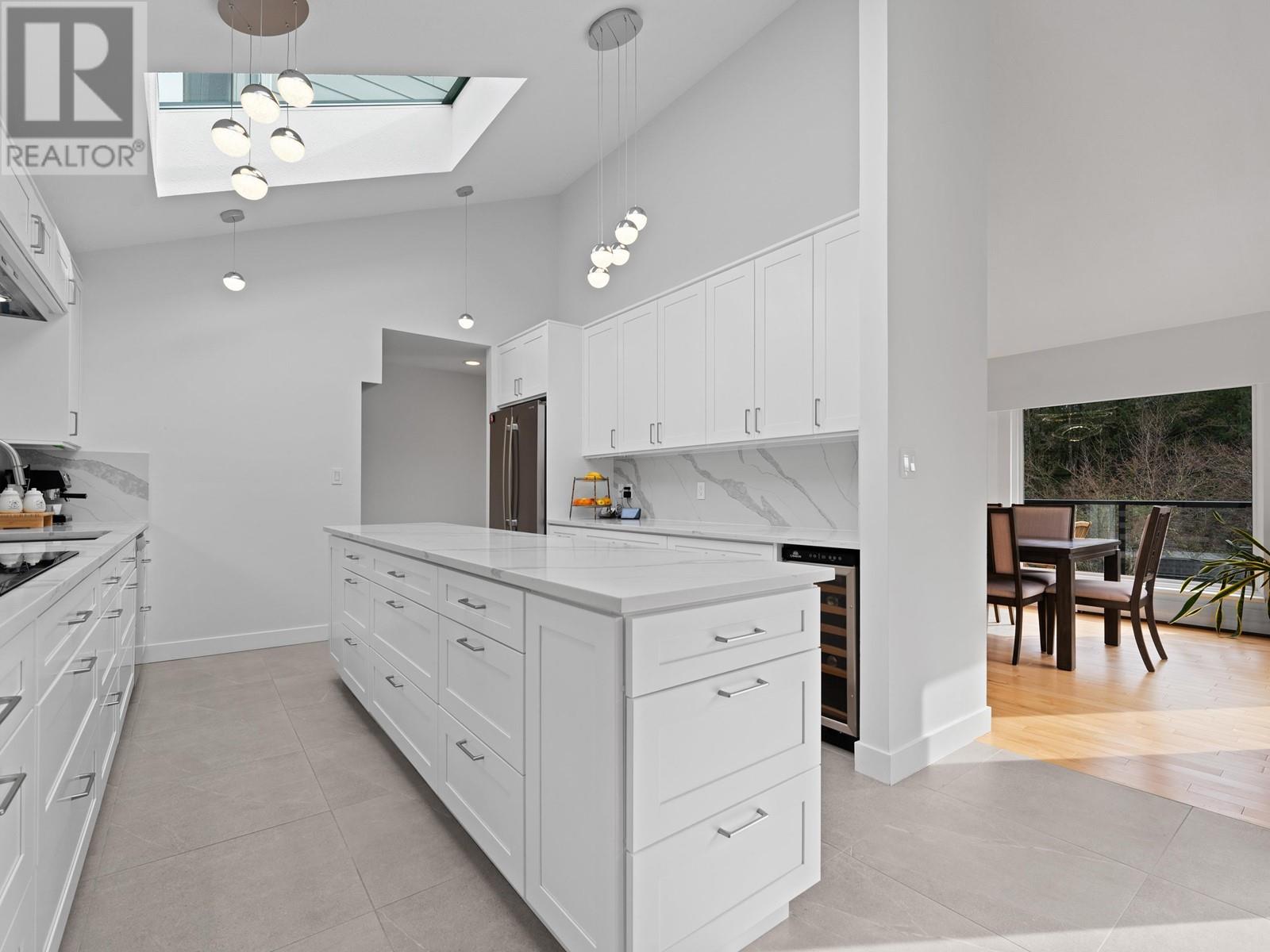 4757 Woodgreen Drive, West Vancouver, British Columbia  V7S 2Z9 - Photo 13 - R2985986