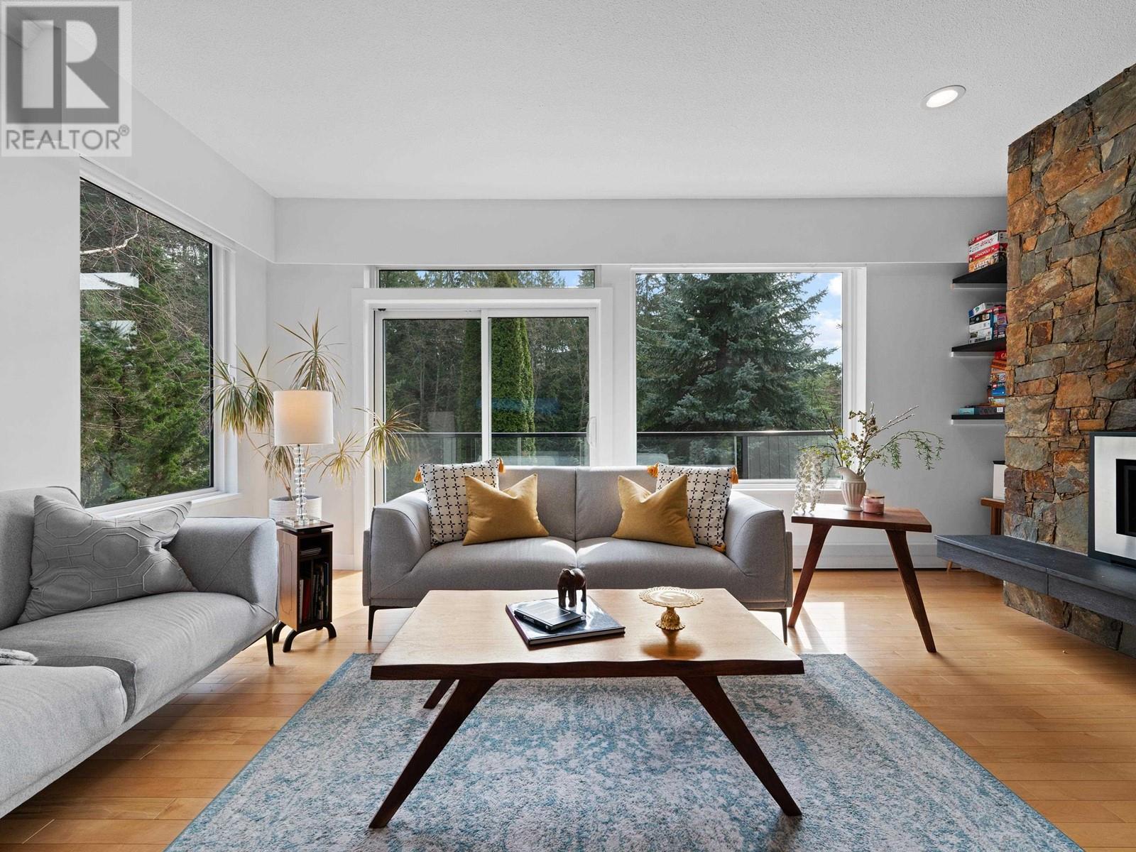 4757 Woodgreen Drive, West Vancouver, British Columbia  V7S 2Z9 - Photo 17 - R2985986