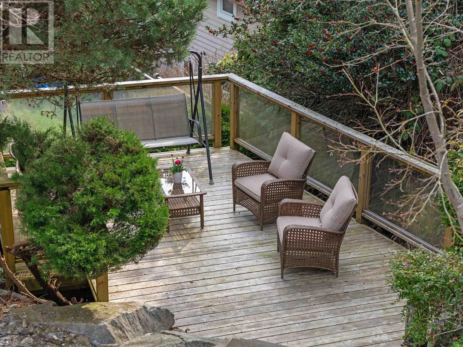4757 Woodgreen Drive, West Vancouver, British Columbia  V7S 2Z9 - Photo 35 - R2985986