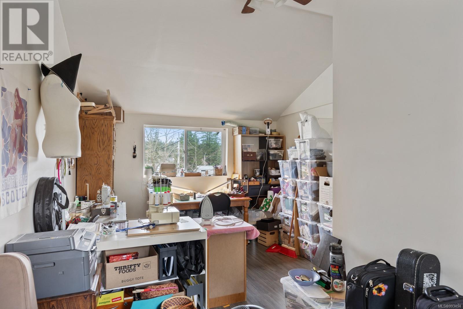 Property at 621 Nootka St image 3