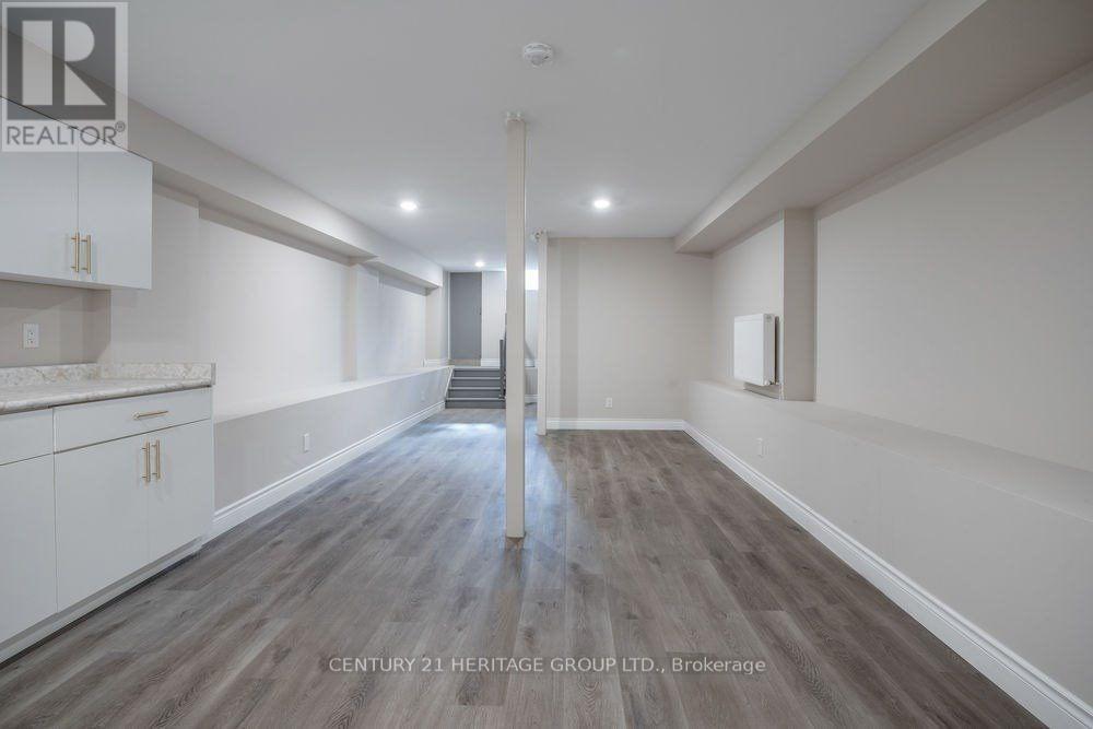 3063 Lake Shore Boulevard W, Toronto, Ontario  M8V 1K6 - Photo 10 - W12060891
