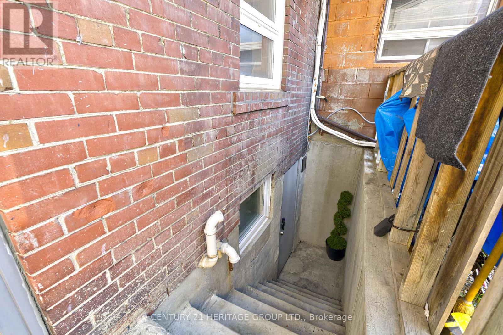 3063 Lake Shore Boulevard W, Toronto, Ontario  M8V 1K6 - Photo 12 - W12060891