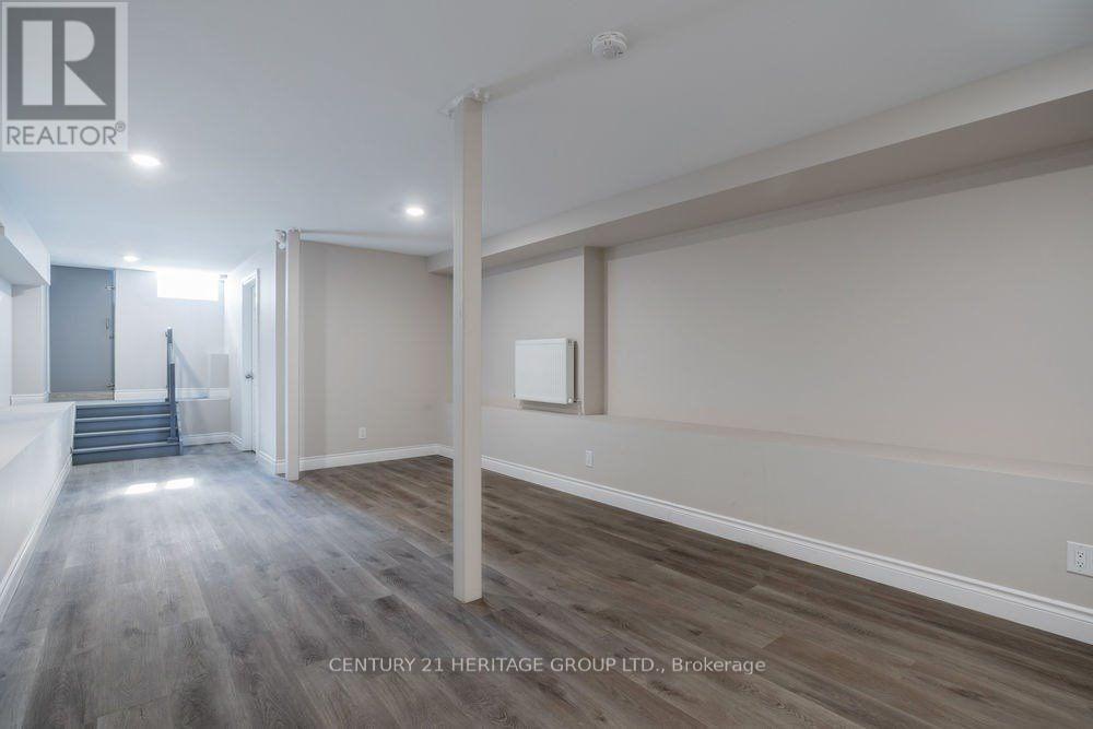 3063 Lake Shore Boulevard W, Toronto, Ontario  M8V 1K6 - Photo 9 - W12060891