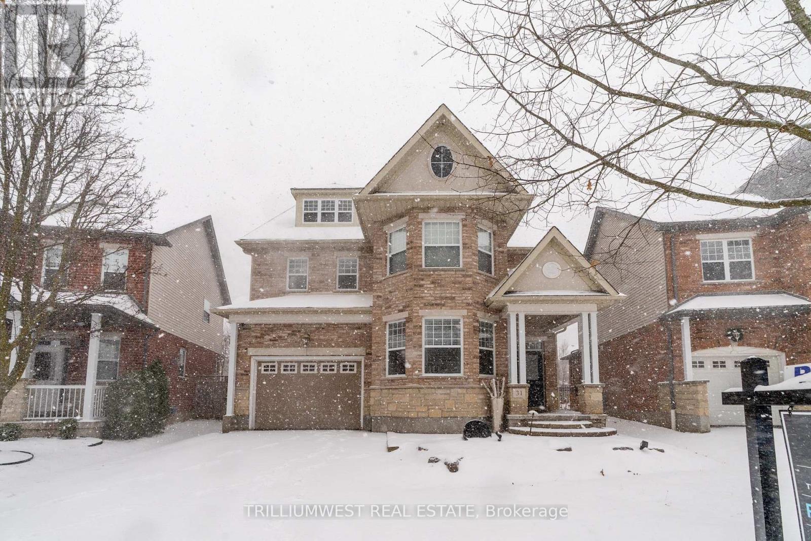 Property at 31 COOPERSHAWK STREET image 1