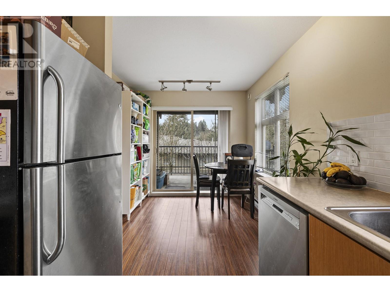 313 300 Klahanie Drive, Port Moody, British Columbia  V3H 5K8 - Photo 8 - R2979659