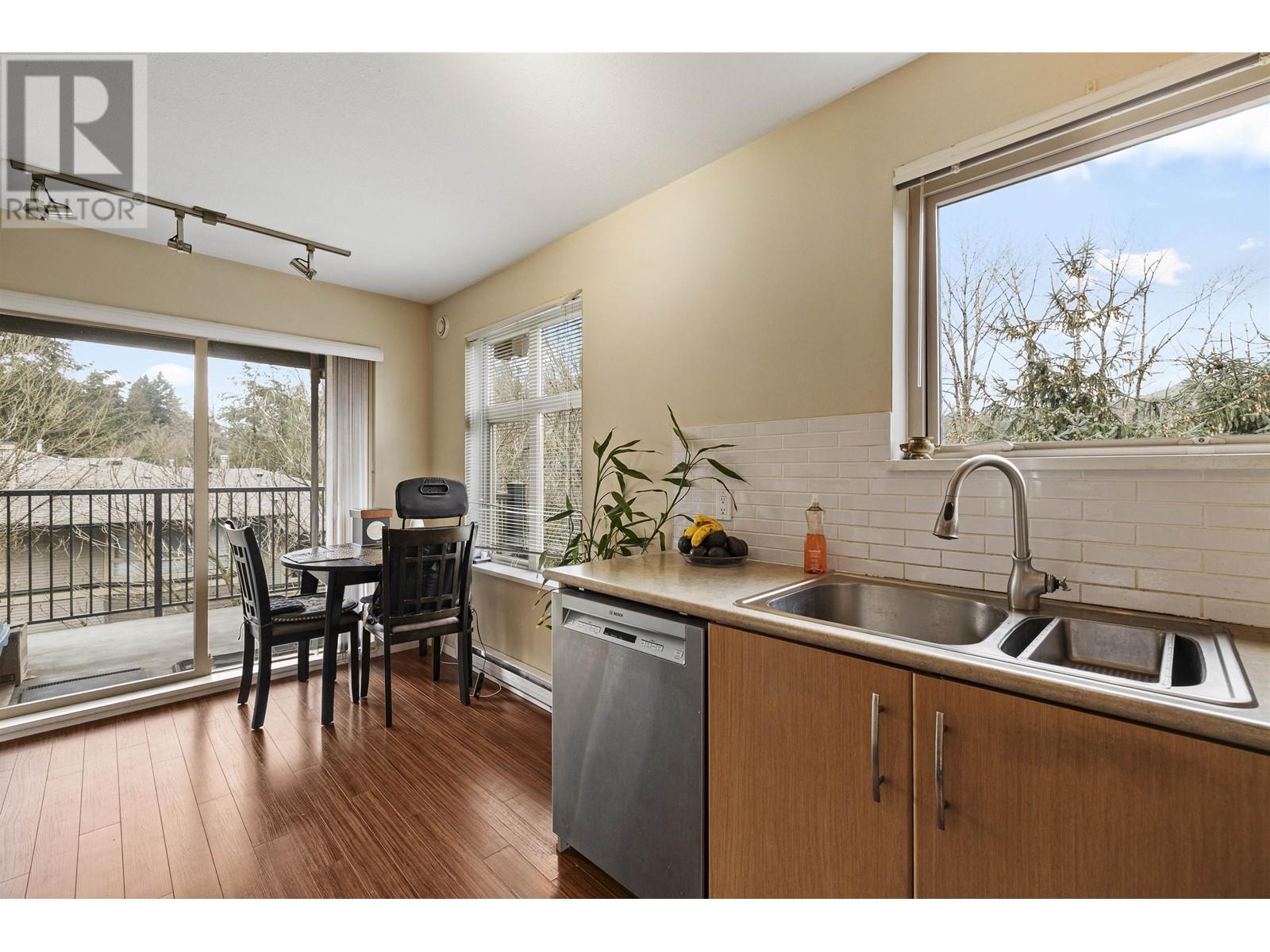 313 300 Klahanie Drive, Port Moody, British Columbia  V3H 5K8 - Photo 7 - R2979659