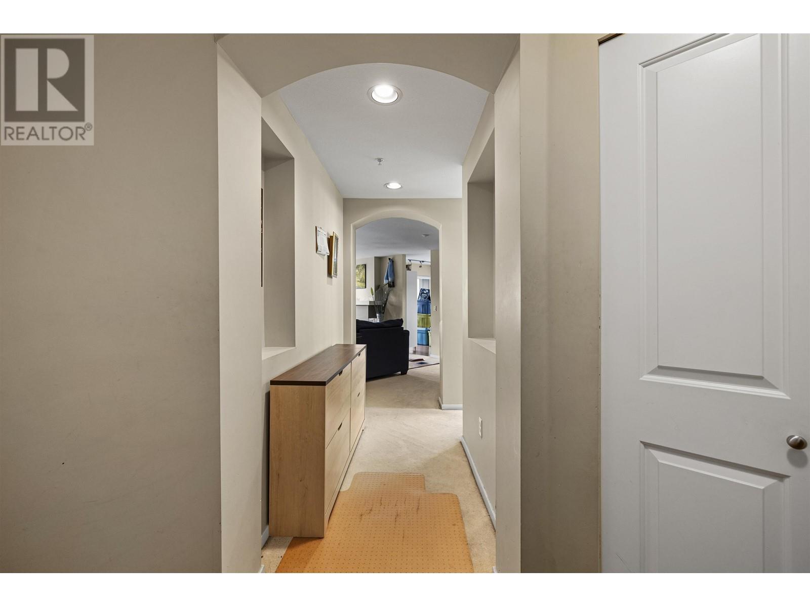 313 300 Klahanie Drive, Port Moody, British Columbia  V3H 5K8 - Photo 11 - R2979659