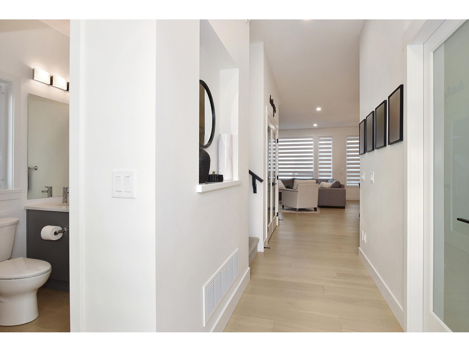 Property at 20541 77B AVENUE image 3