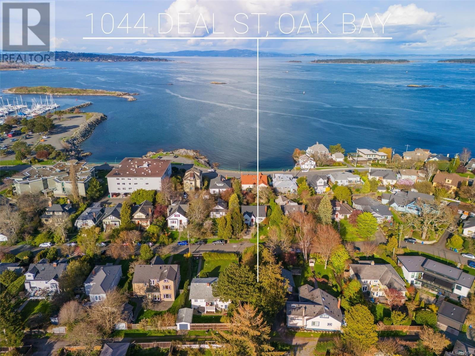 1044 Deal St, Oak Bay, British Columbia  V8S 5G5 - Photo 1 - 993670