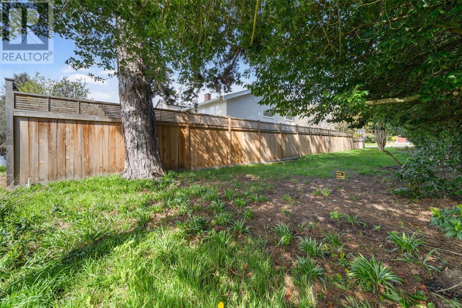 1044 Deal St, Oak Bay, British Columbia  V8S 5G5 - Photo 12 - 993670