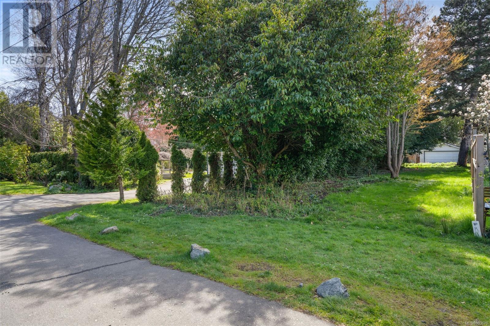 1044 Deal St, Oak Bay, British Columbia  V8S 5G5 - Photo 6 - 993670