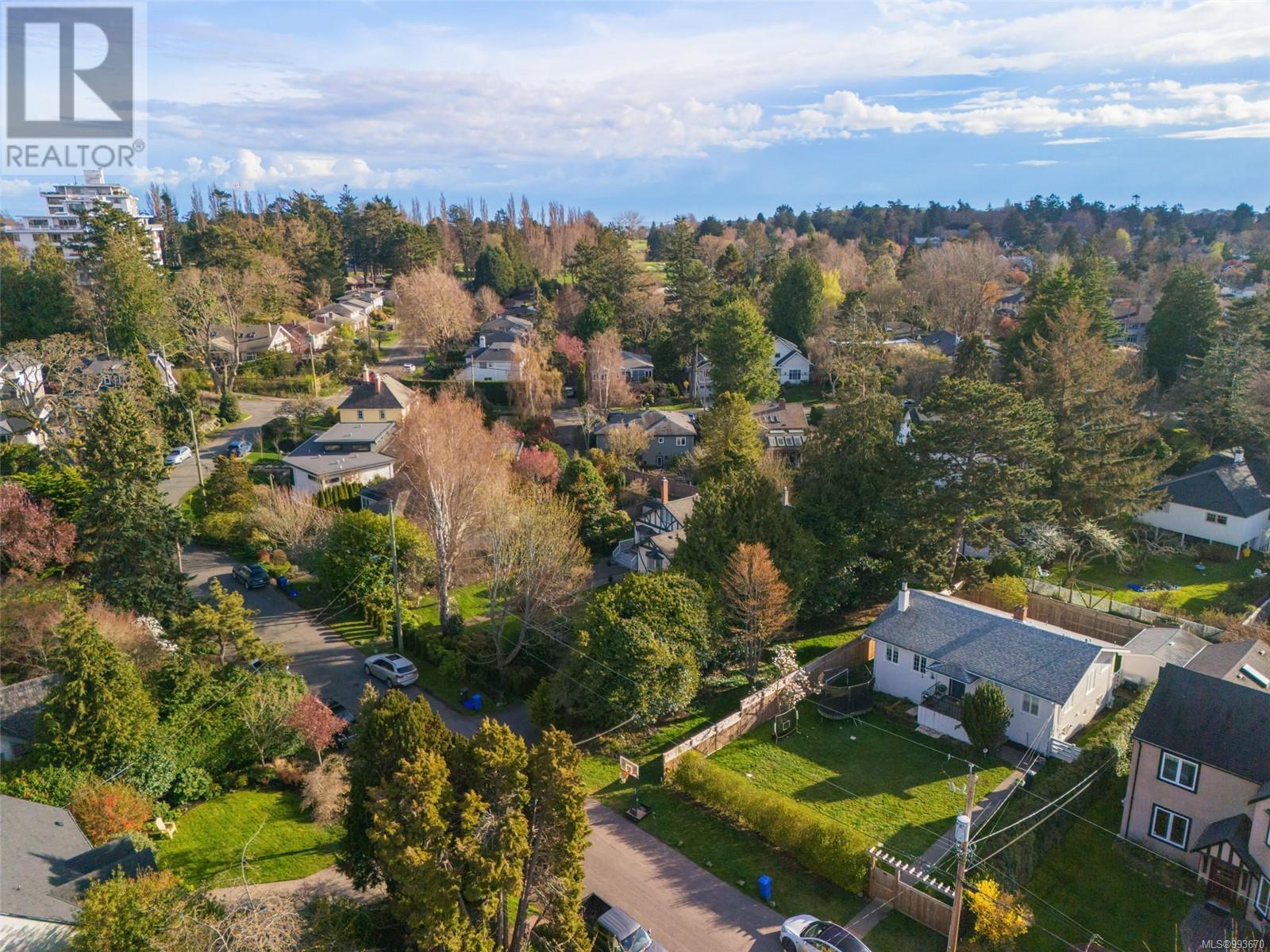 1044 Deal St, Oak Bay, British Columbia  V8S 5G5 - Photo 5 - 993670