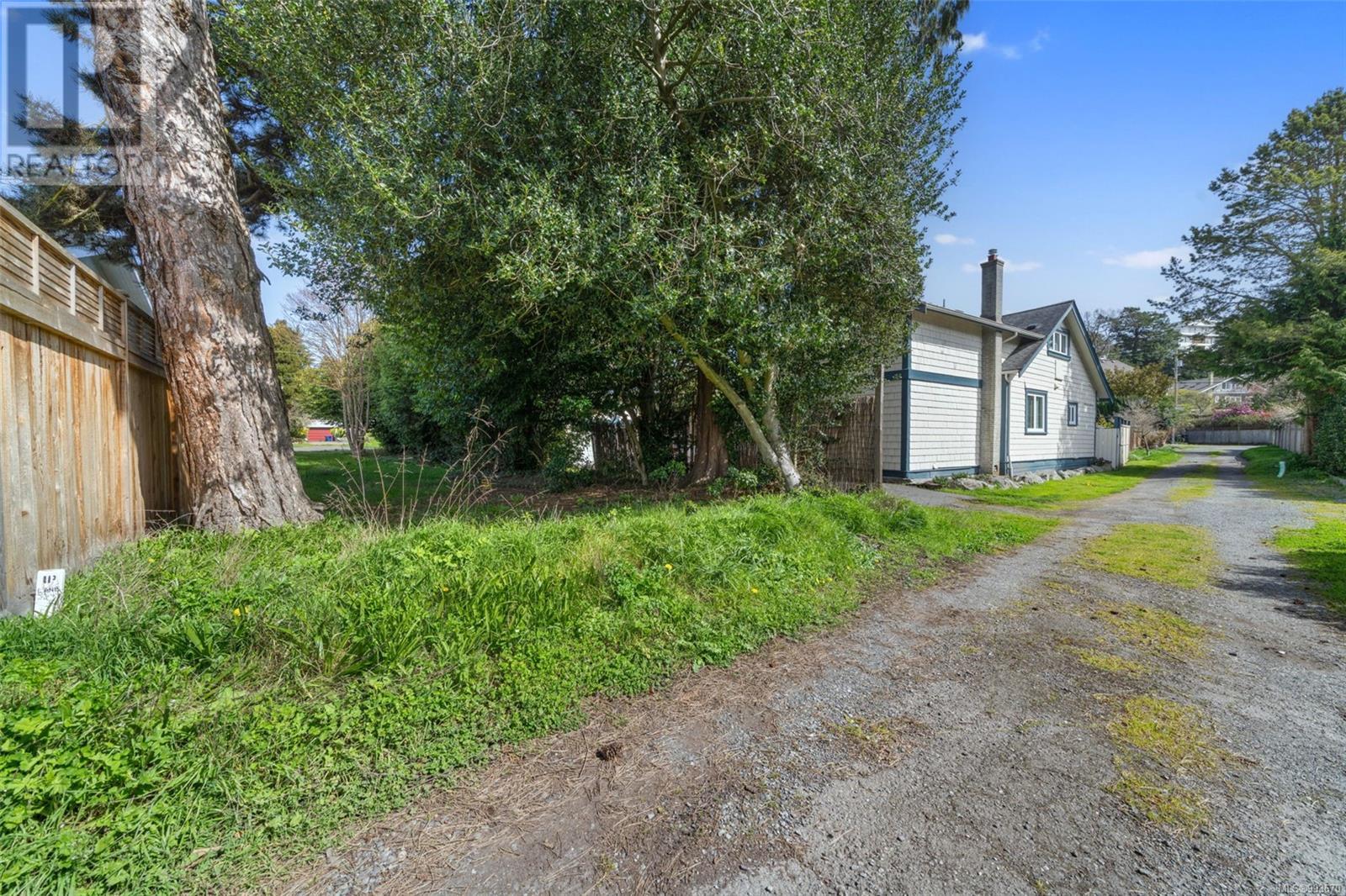 1044 Deal St, Oak Bay, British Columbia  V8S 5G5 - Photo 14 - 993670