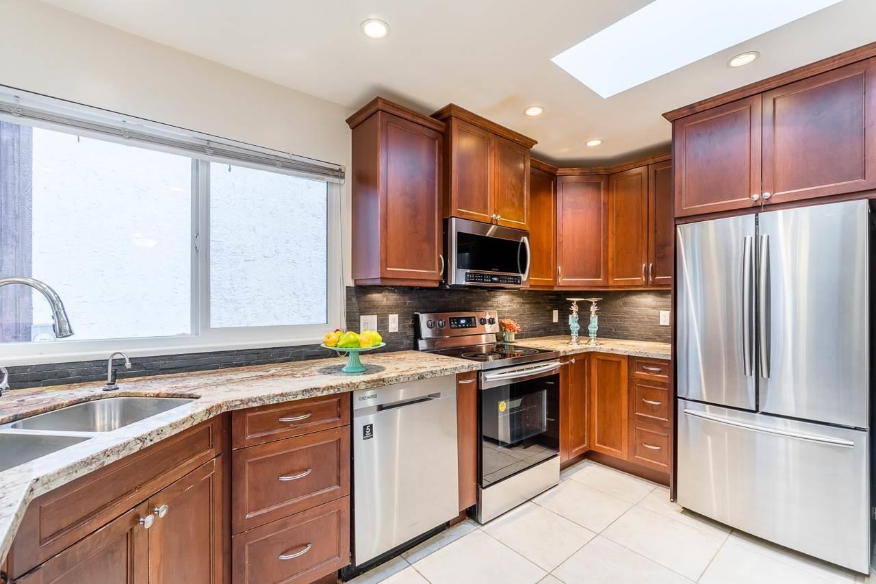 14928 93a Avenue, Surrey, British Columbia  V3R 7A9 - Photo 8 - R2986042