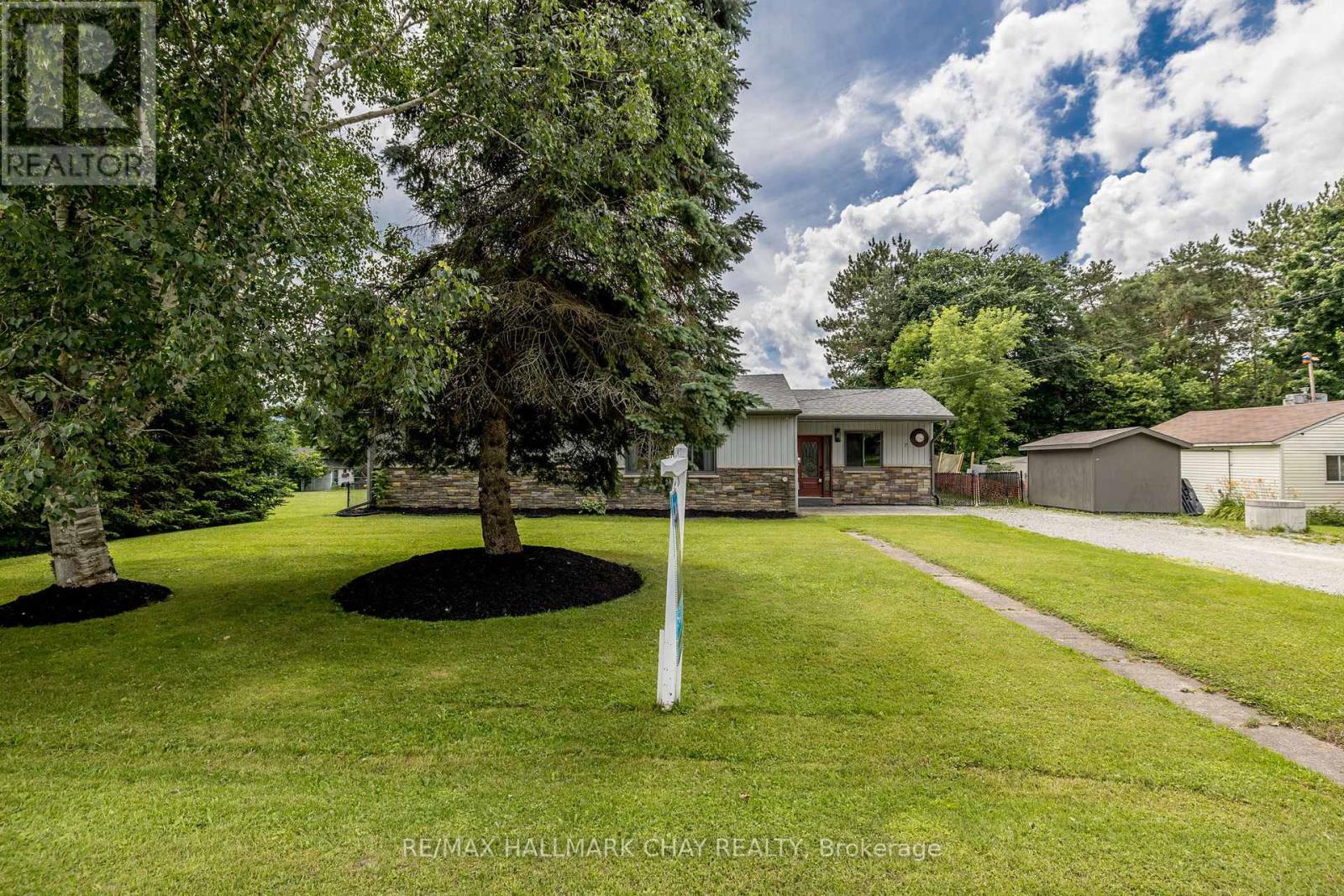 Property at 104 BASS LINE image 1