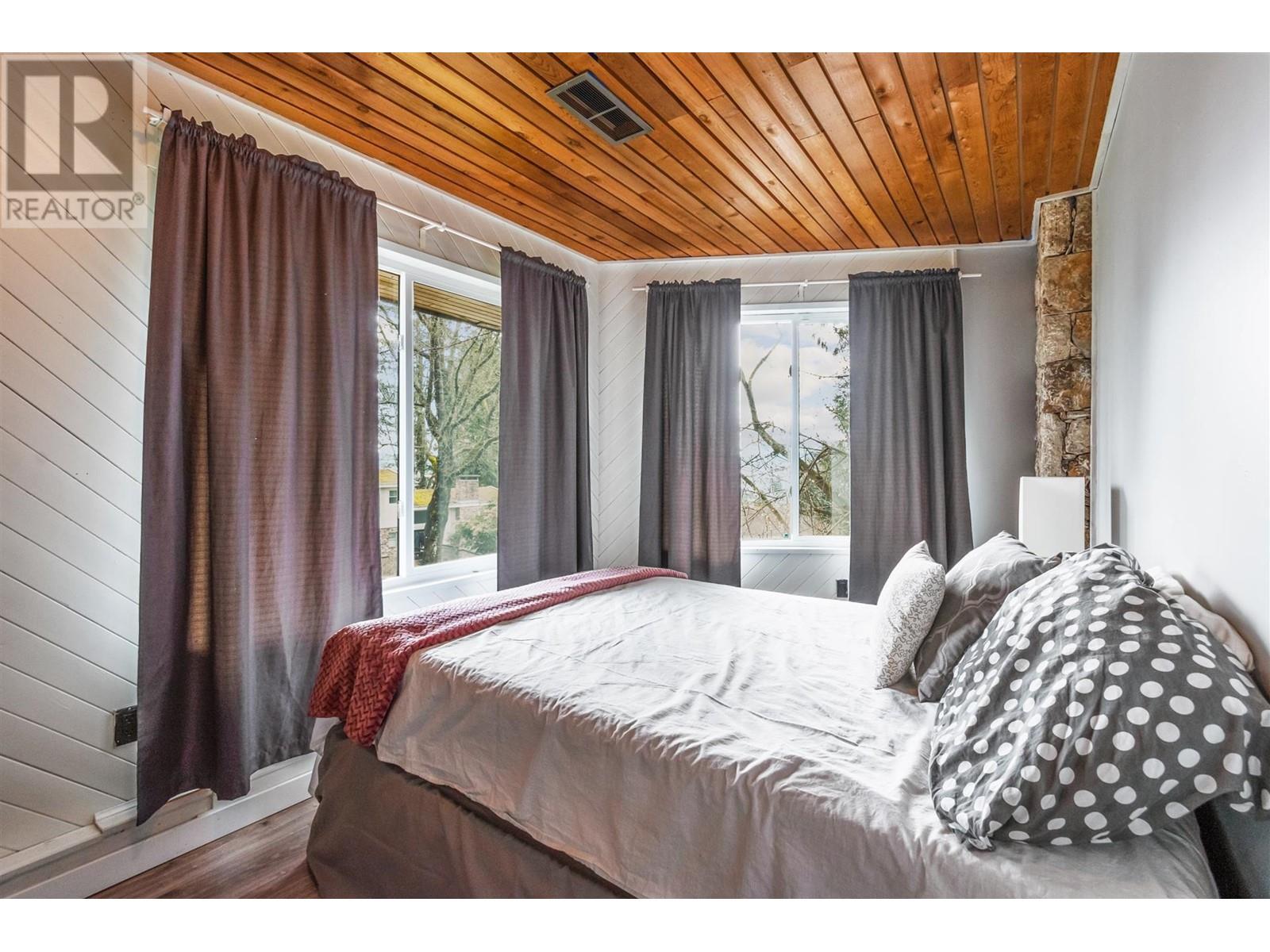 2059 Concord Avenue, Coquitlam, British Columbia  V3K 1K4 - Photo 22 - R2984562