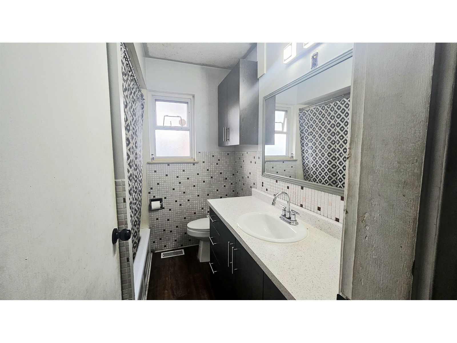 13137 106a Avenue, Surrey, British Columbia  V3T 2E4 - Photo 8 - R2985325