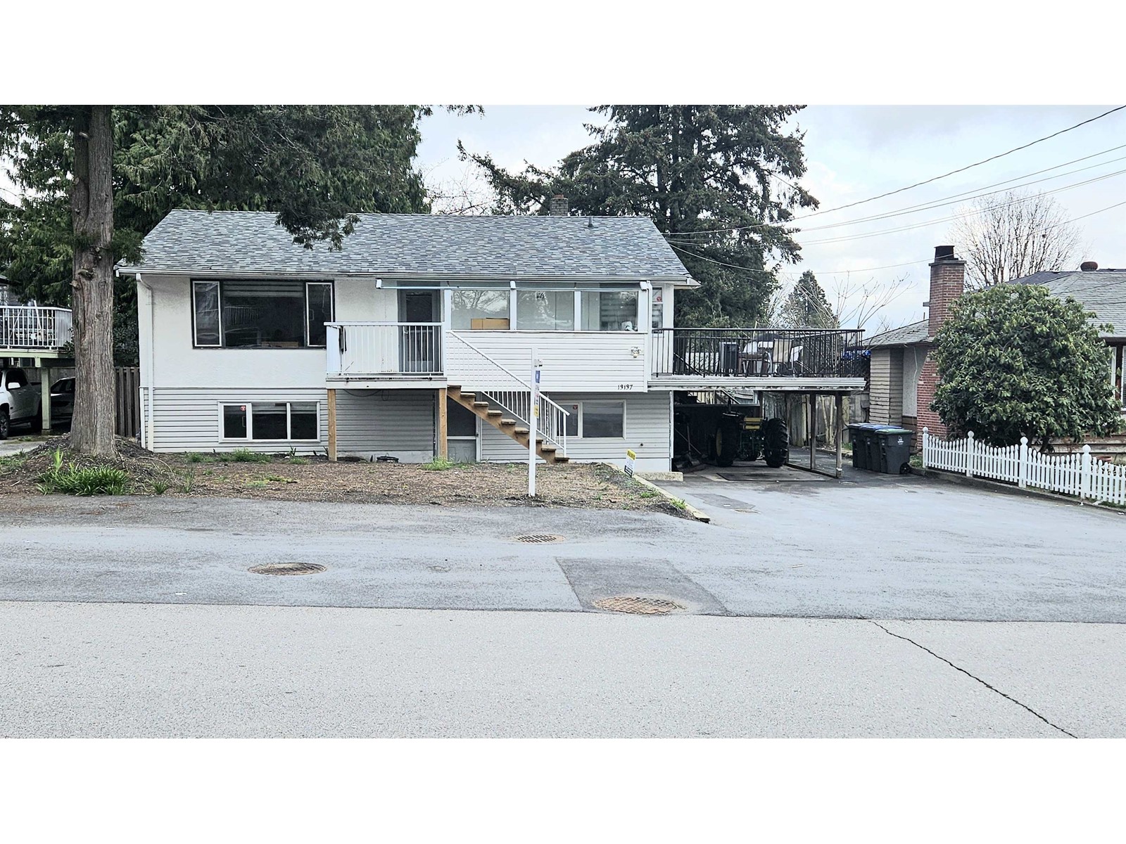 Property at 13137 106A AVENUE image 1