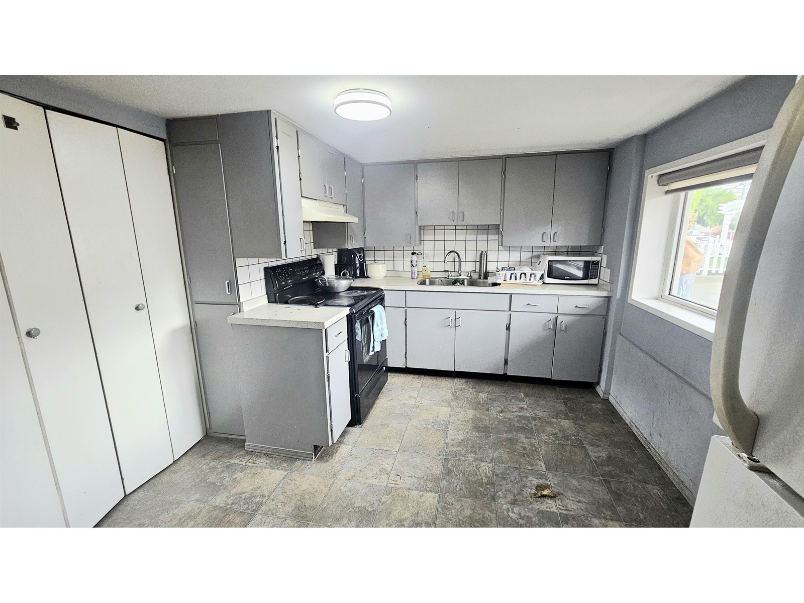 13137 106a Avenue, Surrey, British Columbia  V3T 2E4 - Photo 12 - R2985325