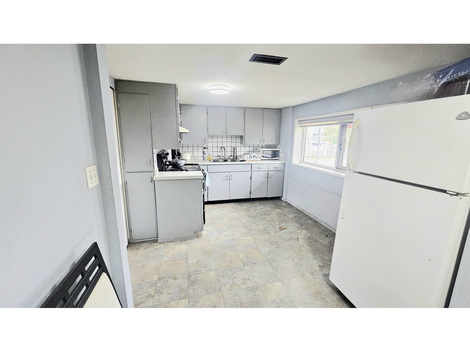 13137 106a Avenue, Surrey, British Columbia  V3T 2E4 - Photo 13 - R2985325
