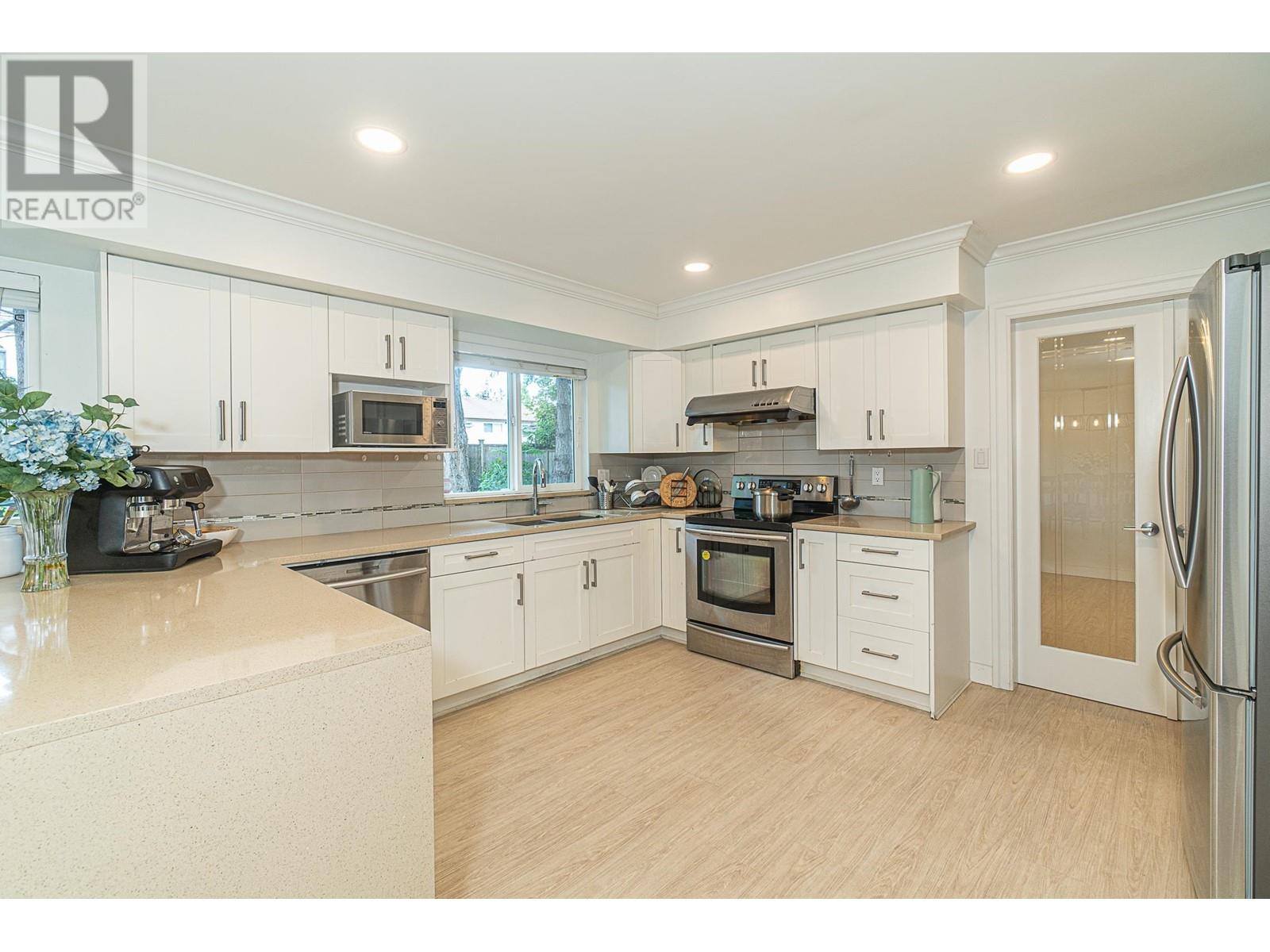6751 Juniper Drive, Richmond, British Columbia  V7E 4Z5 - Photo 4 - R2985912
