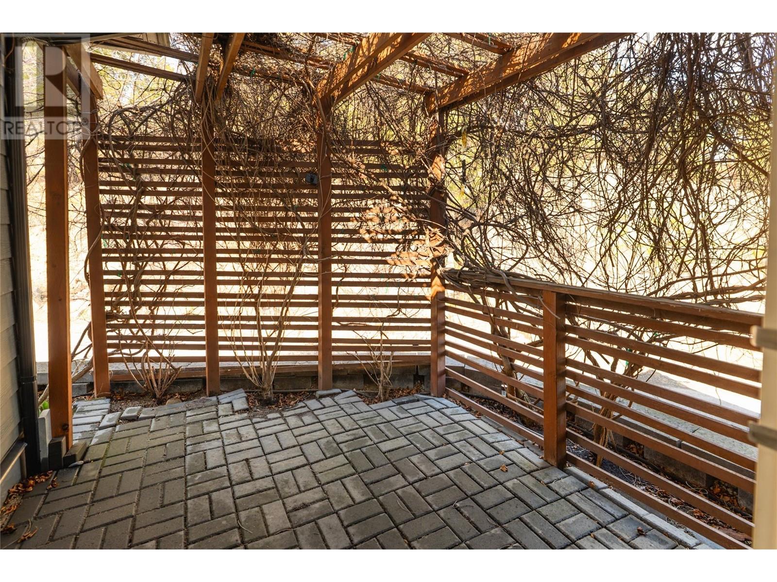 Property at 3025 Ensign Lane image 4