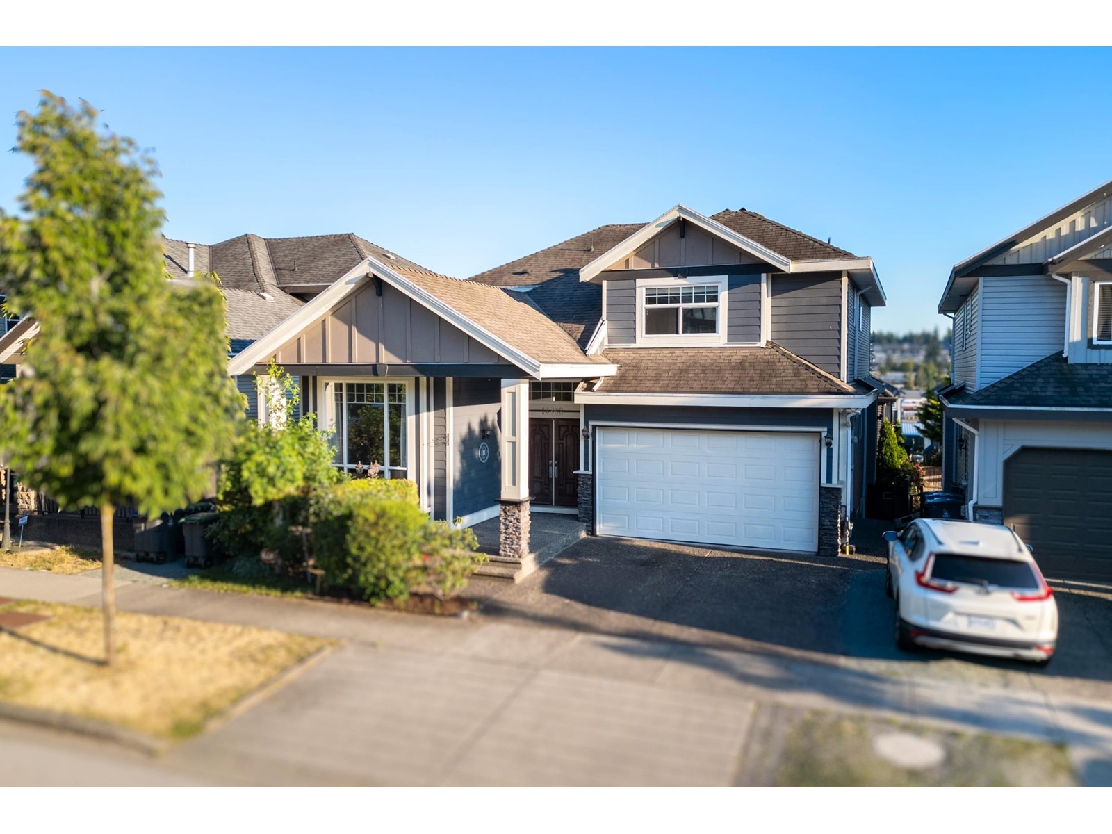 Property at 14762 67B AVENUE image 3