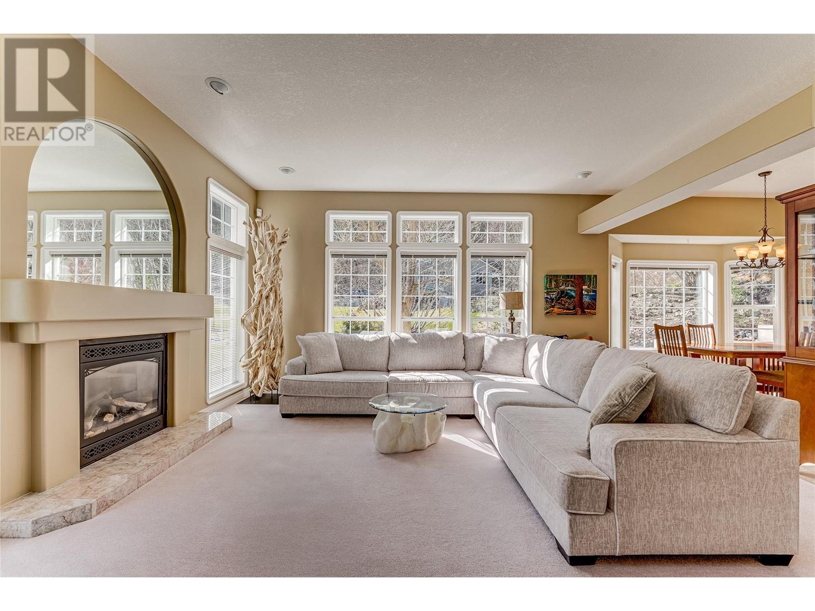 Property at 9292 Chinook Road image 1