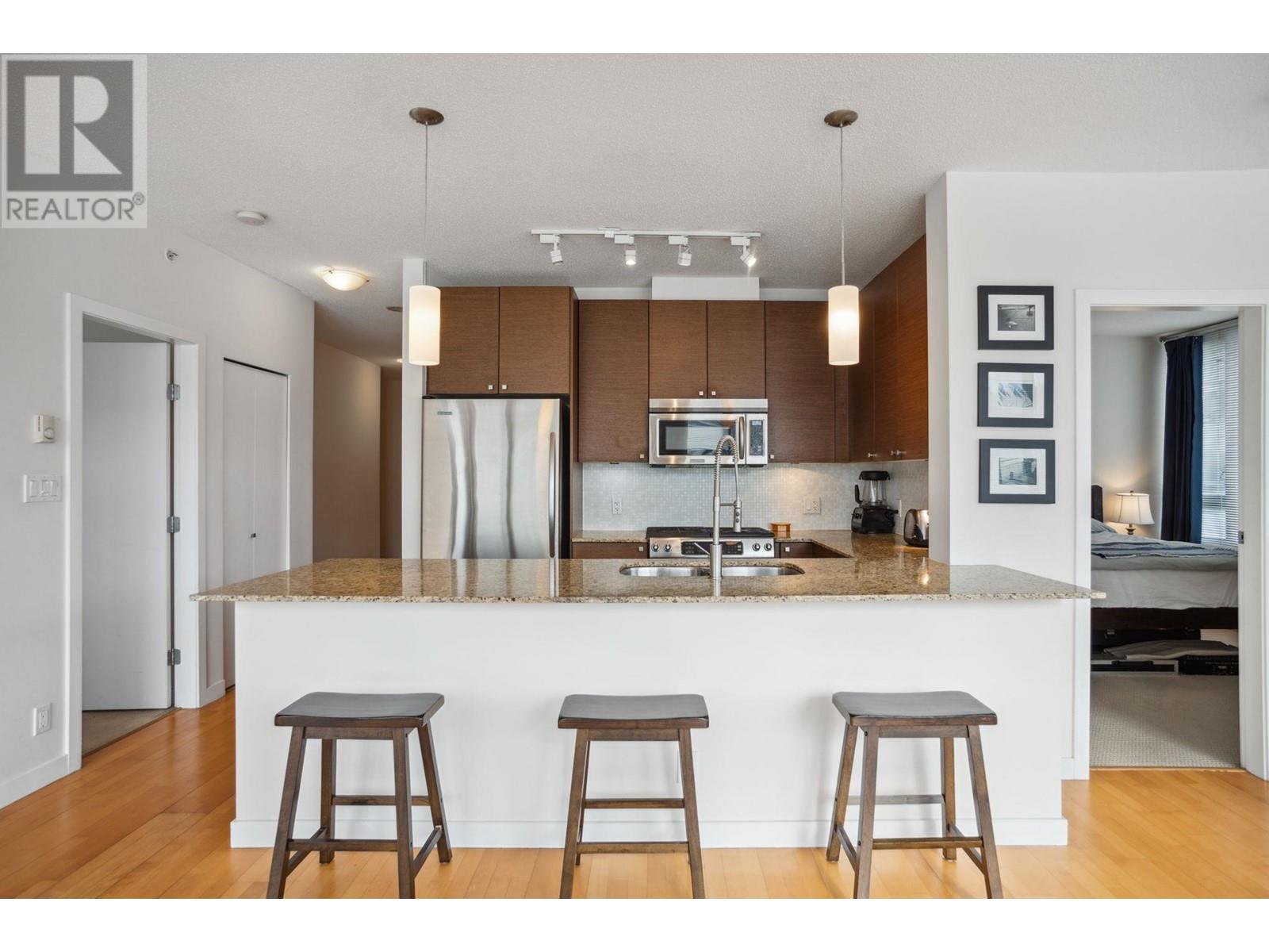 402 400 Capilano Road, Port Moody, British Columbia  V3H 0E1 - Photo 5 - R2986019