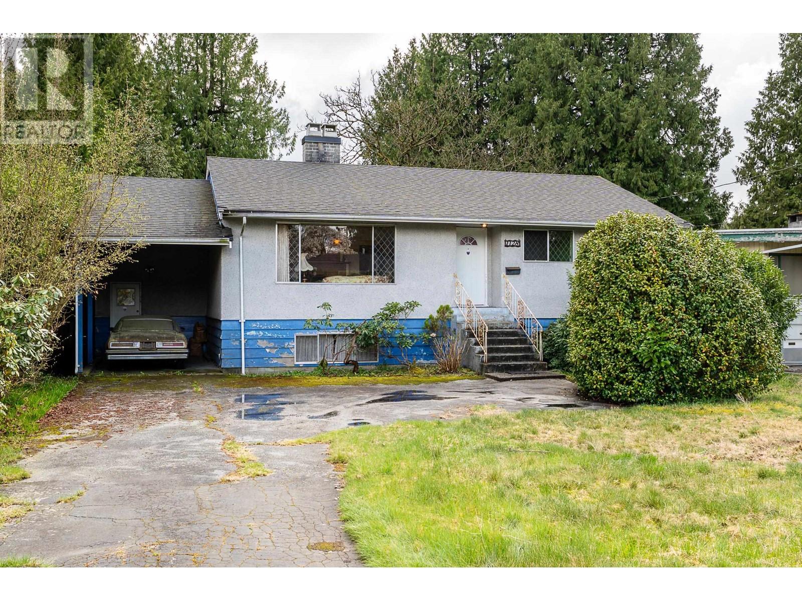 1128 Foster Avenue, Coquitlam, British Columbia  V3J 2M7 - Photo 2 - R2986039