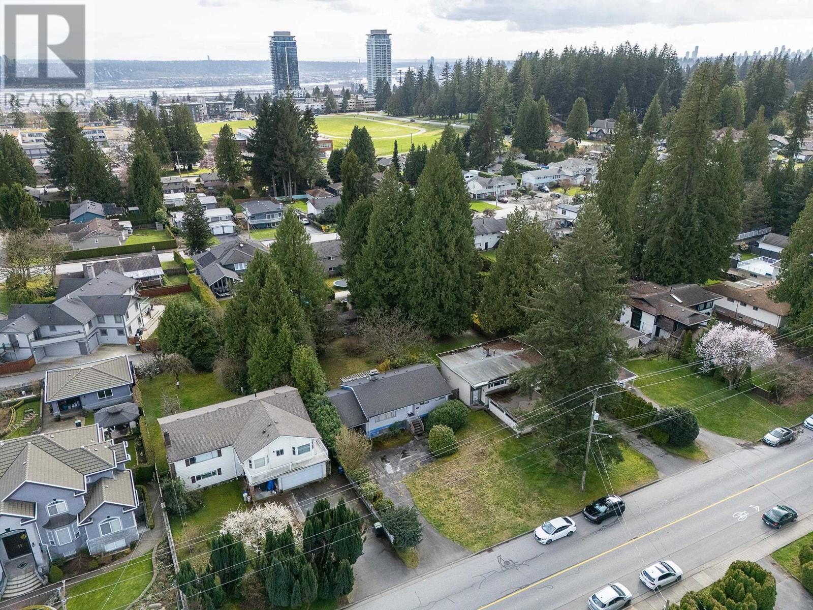 1128 Foster Avenue, Coquitlam, British Columbia  V3J 2M7 - Photo 25 - R2986039