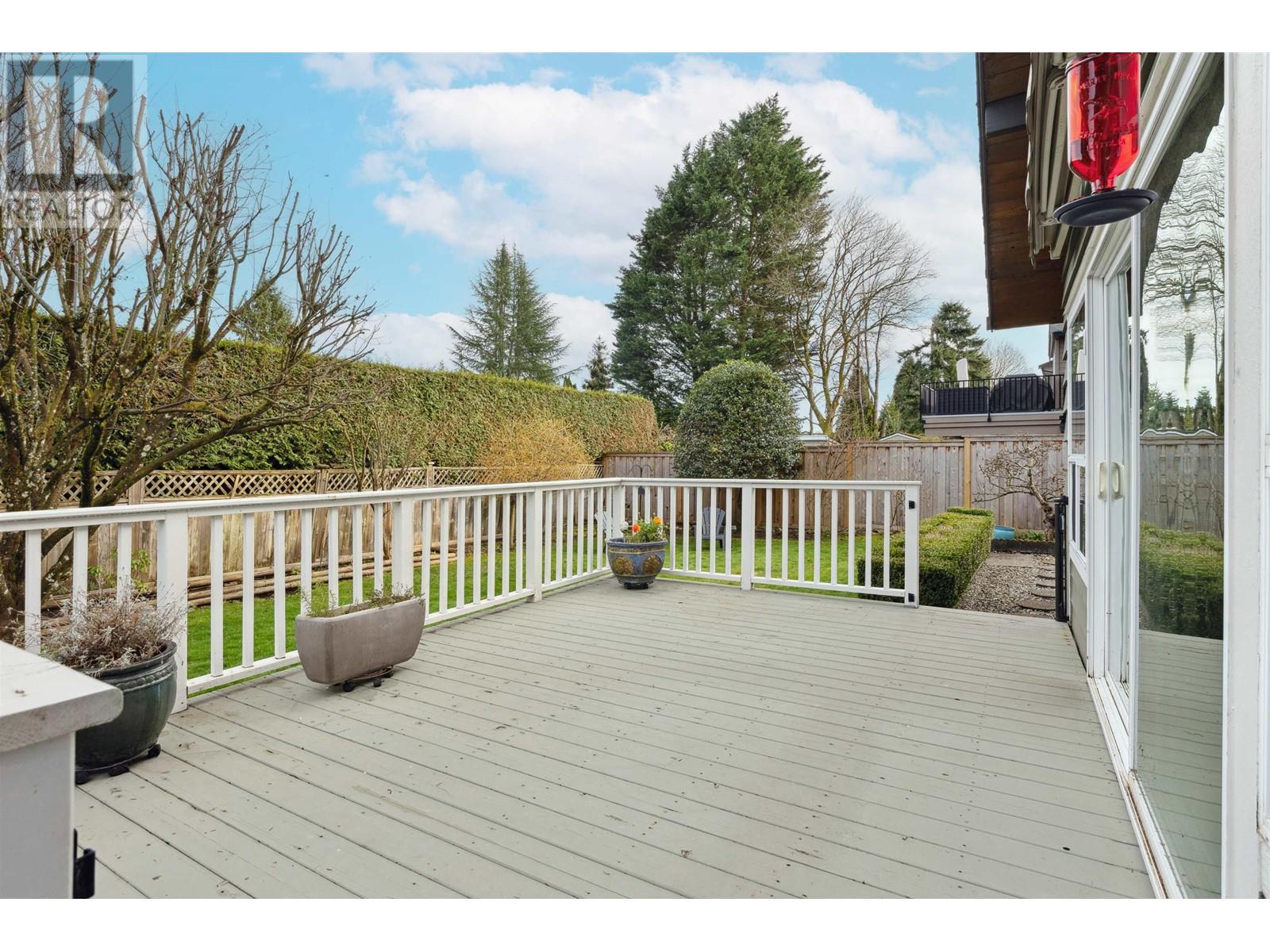2366 Hazellynn Place, North Vancouver, British Columbia  V7J 2S1 - Photo 33 - R2983854
