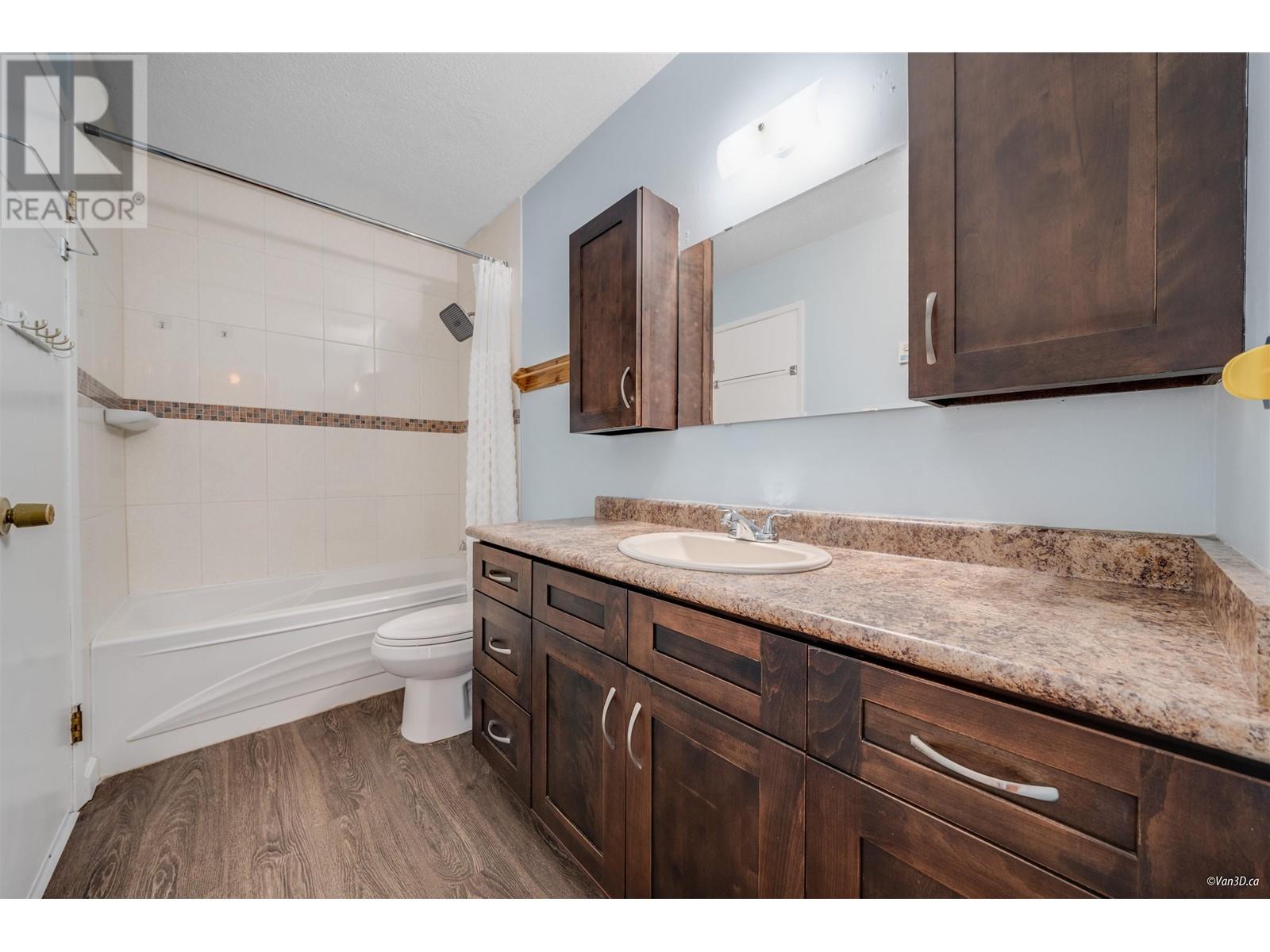23 10840 SPRINGMONT DRIVE, Richmond real estate listing R2985514 for sale