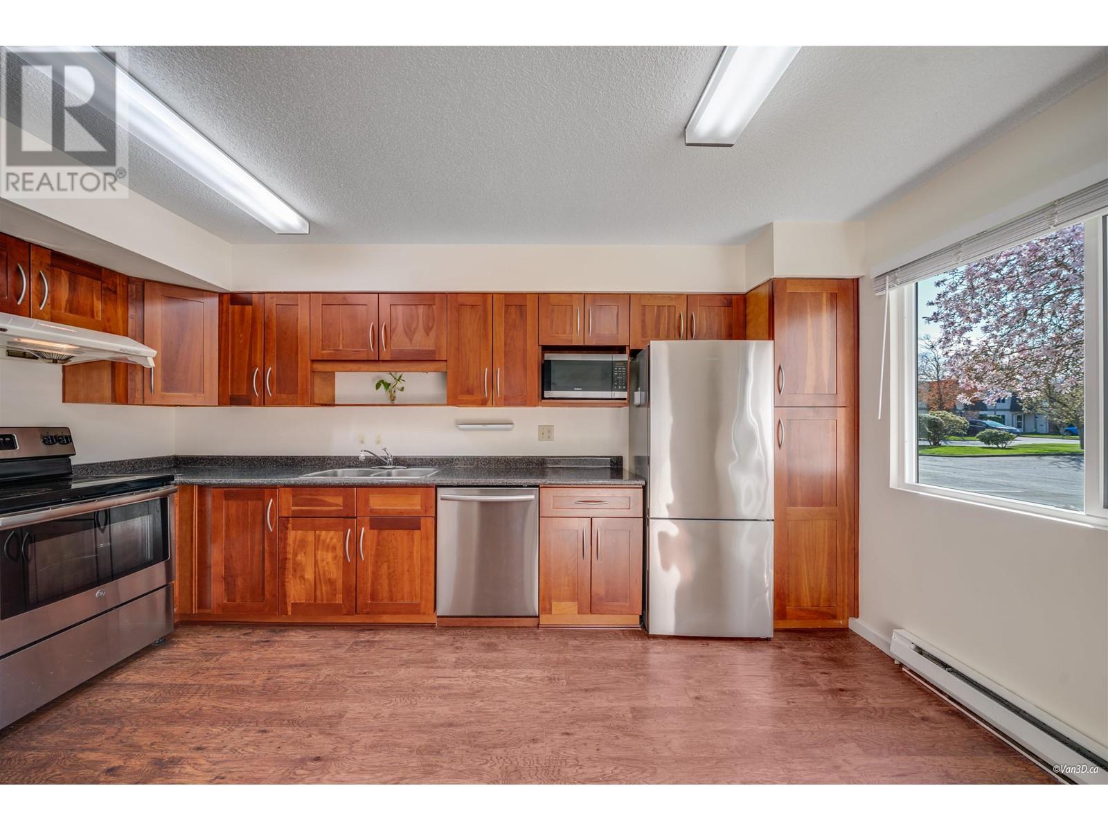 23 10840 SPRINGMONT DRIVE, Richmond real estate listing R2985514 for sale